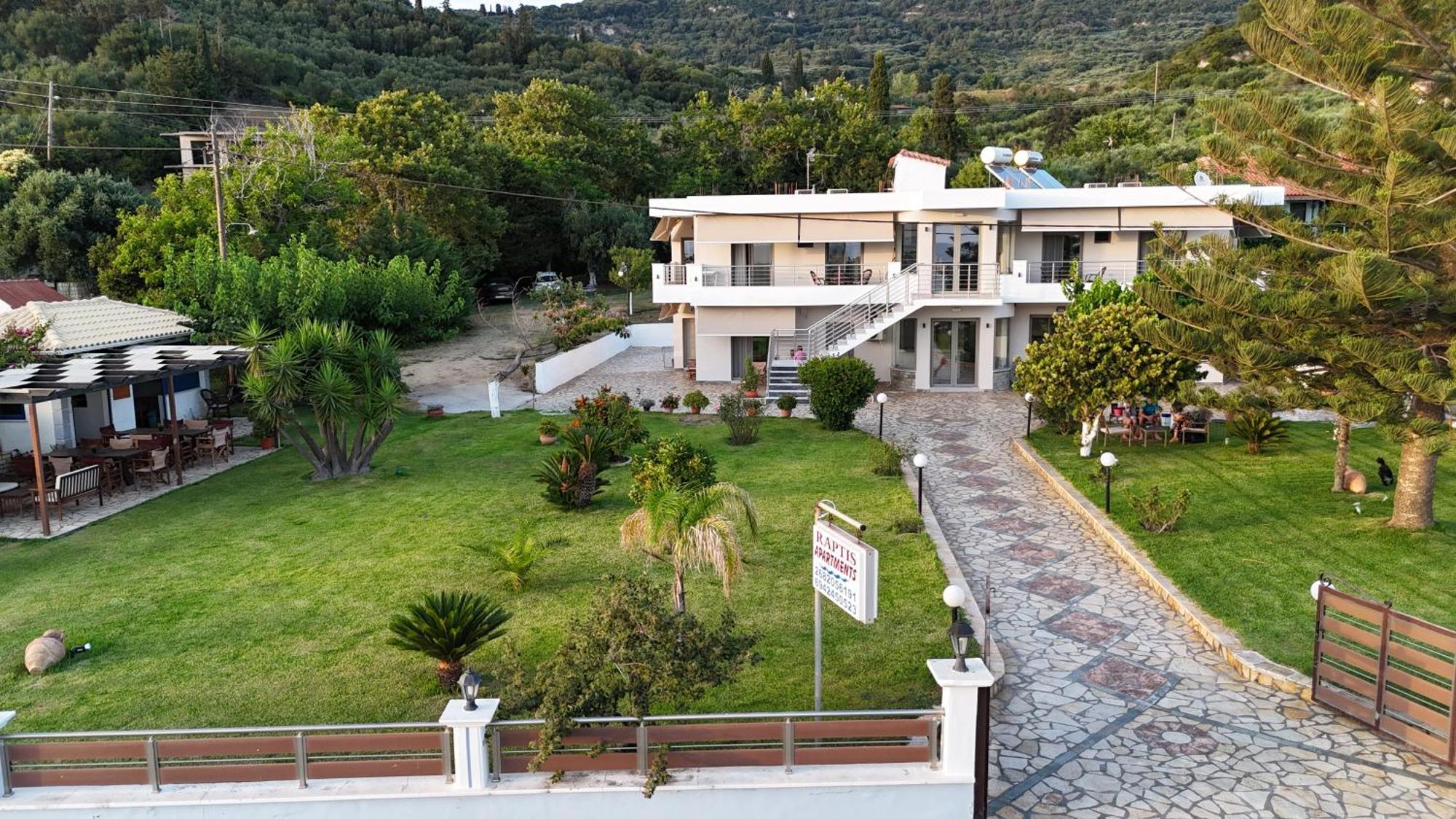 Raptis Apartments Ligia  Exterior photo